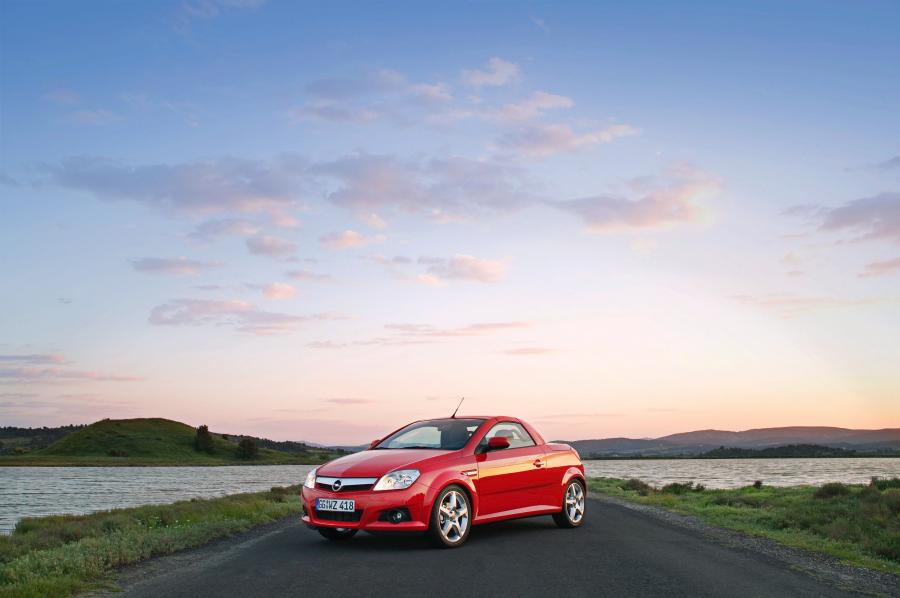  Opel Tigra Twin Top 2004 года  (фото 58 из 142)
